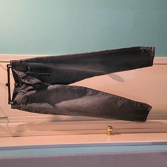 NWT! Men's Forever 21 Jeans - Picture 1 of 5